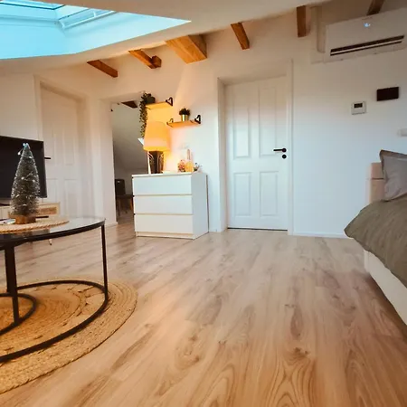 Stilvolles Im Loft-style & Klimaanlage