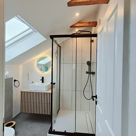 Stilvolles Im Loft-style & Klimaanlage Lejlighed